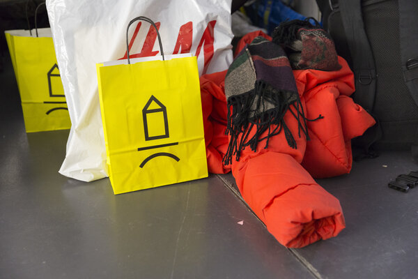 Mit Burgtüte auf Rundgang.Foto: Max Mendez`