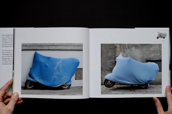 Buch „Ansichtssache“, 2012; 25 x 21,5 x 1,3cm; 60 Seiten, Ausschnitt S. 10/11