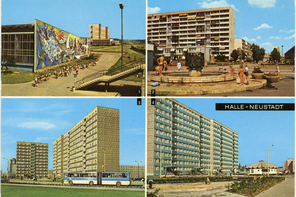 Auf einer Postkarte sind vier farbige Fotografien von Architektur in Halle-Neustadt angeordnet.