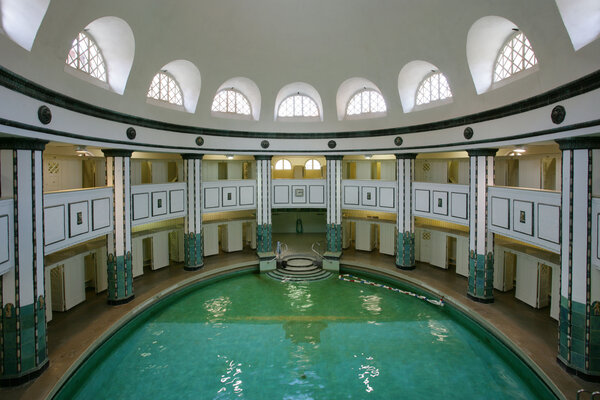 Designpreis 2014 zum Thema Wasser: Preisverleihung im Juni im Stadbad Halle.